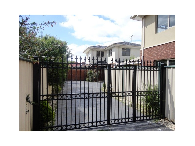 176A Oriel Road, Heidelberg West VIC 3081