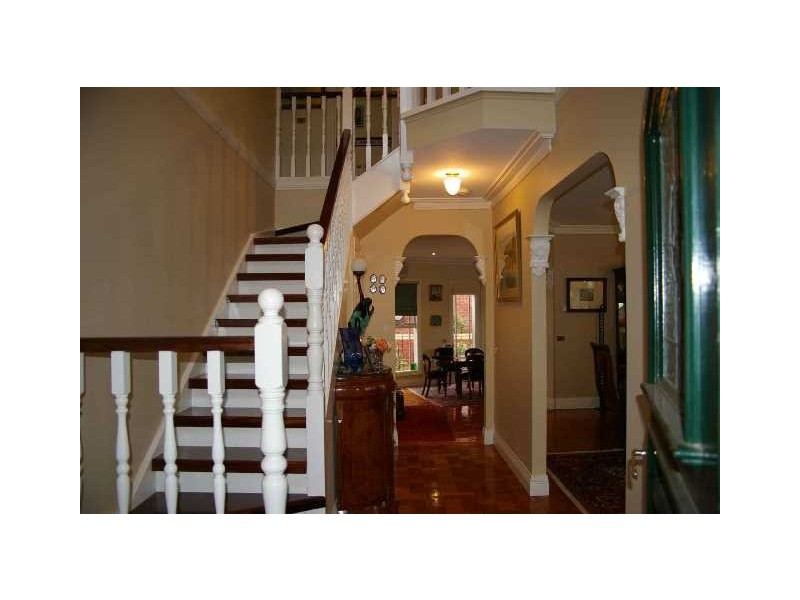 18 Carson Street, Kew VIC 3101