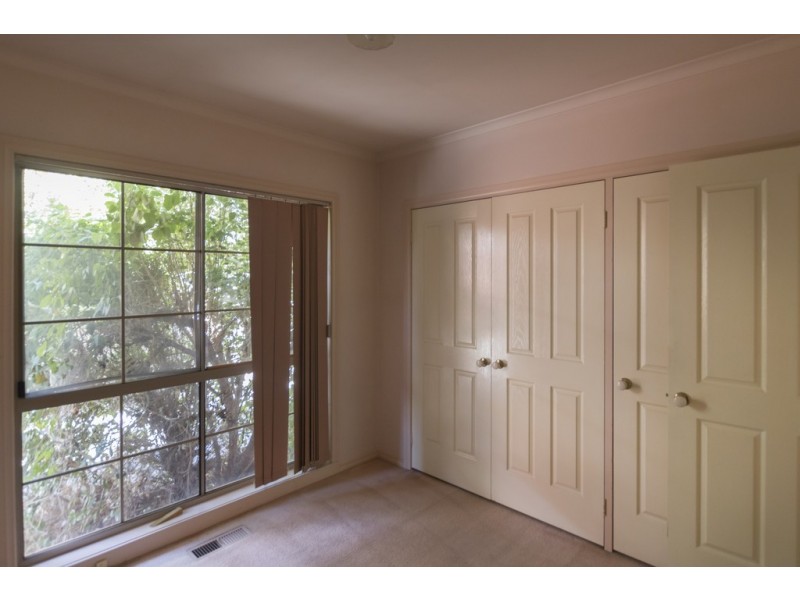 2/9 Balloan St, Coburg VIC 3058