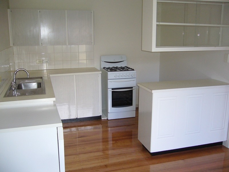 2/100 Windsor Crescent, Mont Albert VIC 3127