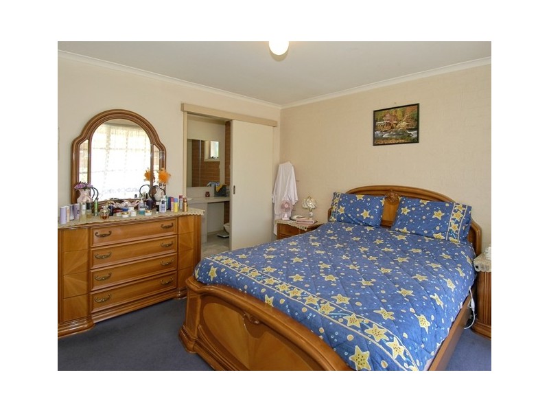 1 Nicholson Crescent, Meadow Heights VIC 3048