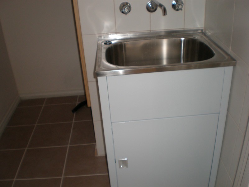 2/34 Lorenson Avenue, Coburg North VIC 3058