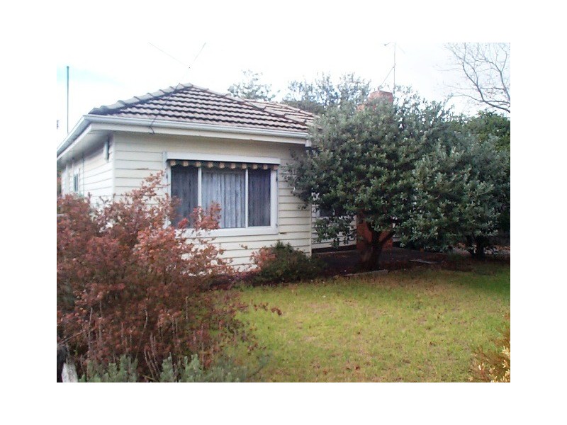 8 Bush Street, Coburg VIC 3058