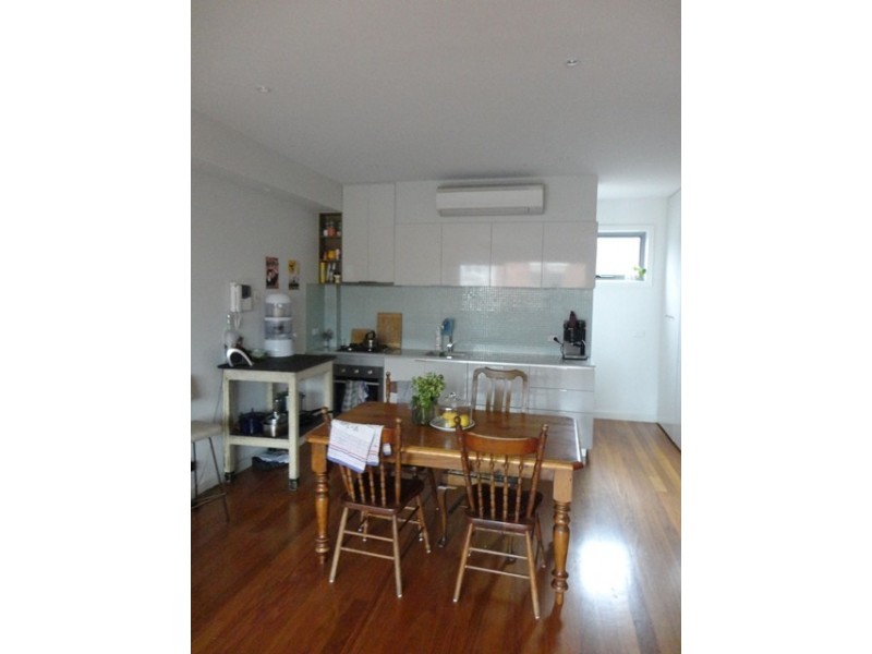 2/185 Moreland Road, Coburg VIC 3058