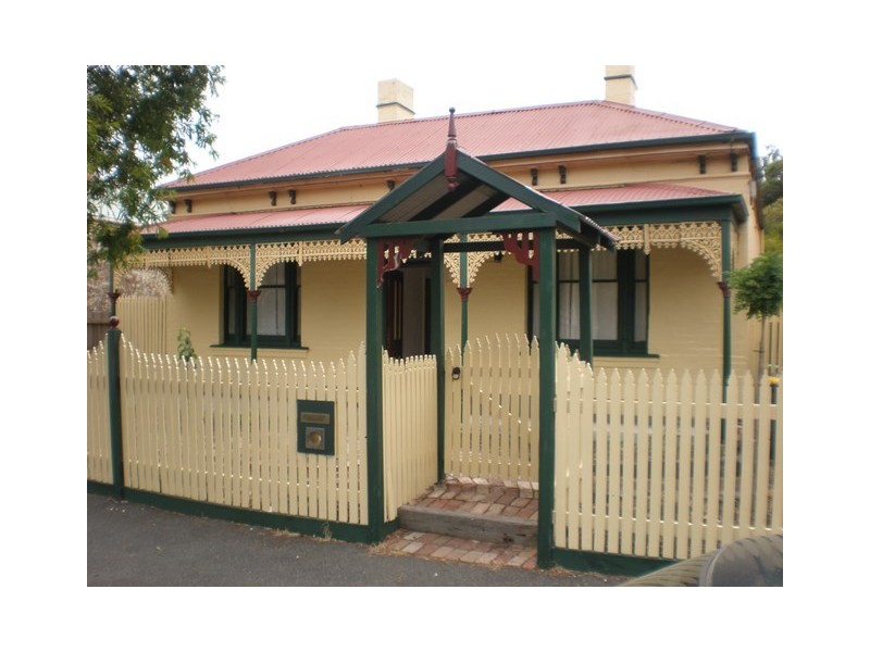 8 Main Street, Coburg VIC 3058