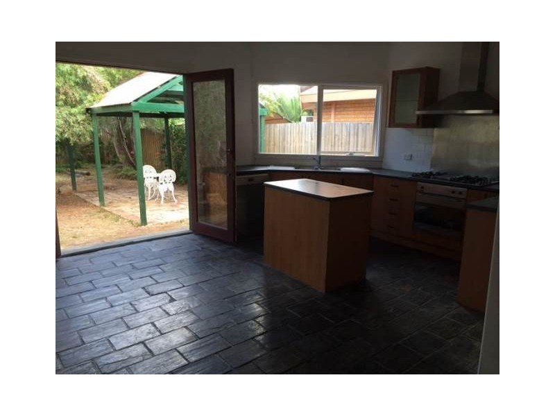 8 Main Street, Coburg VIC 3058