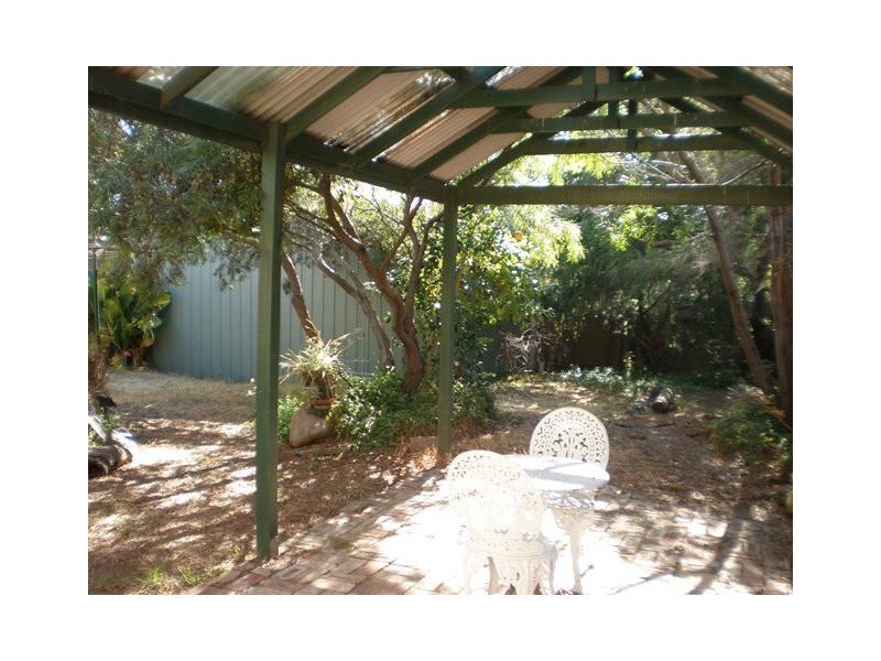 8 Main Street, Coburg VIC 3058