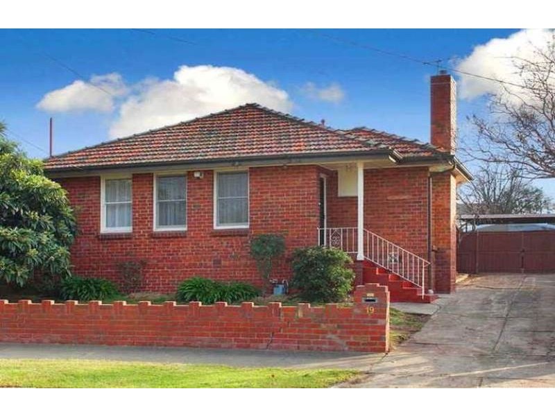 19 Evans Crescent, Reservoir VIC 3073