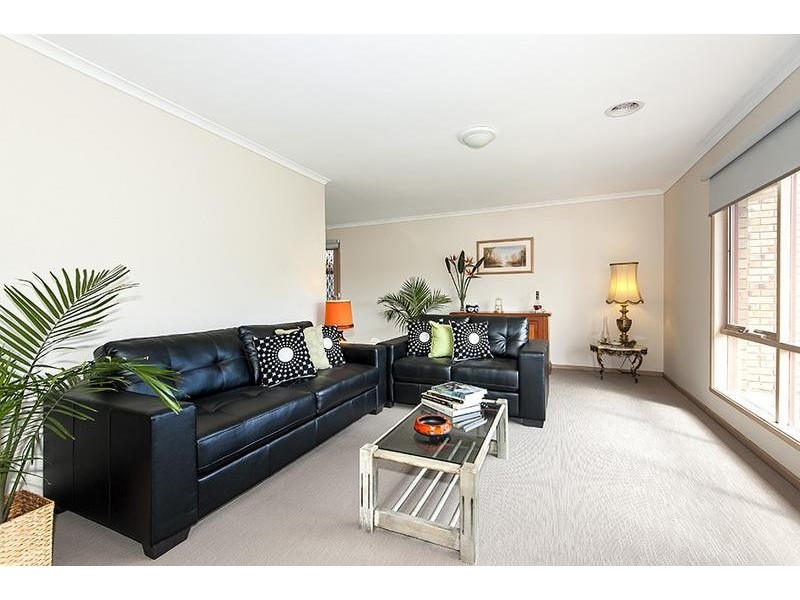1 Ribbon Court, Mill Park VIC 3082