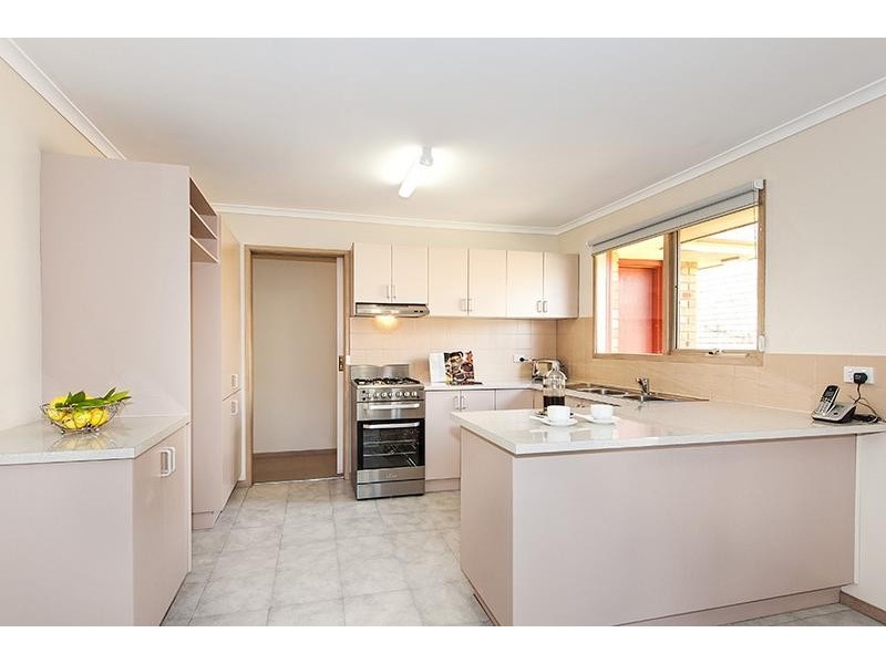 1 Ribbon Court, Mill Park VIC 3082