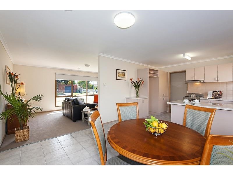 1 Ribbon Court, Mill Park VIC 3082