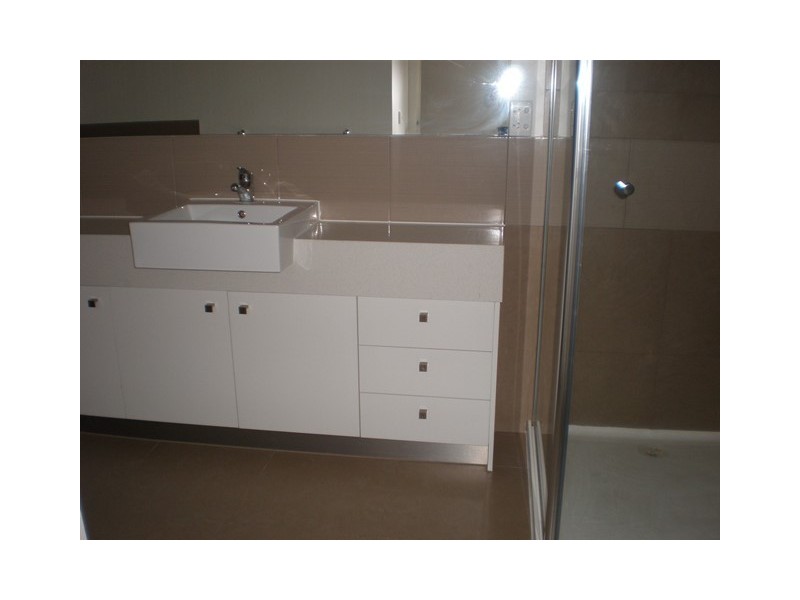 4/110-116 Moore Street, Coburg VIC 3058