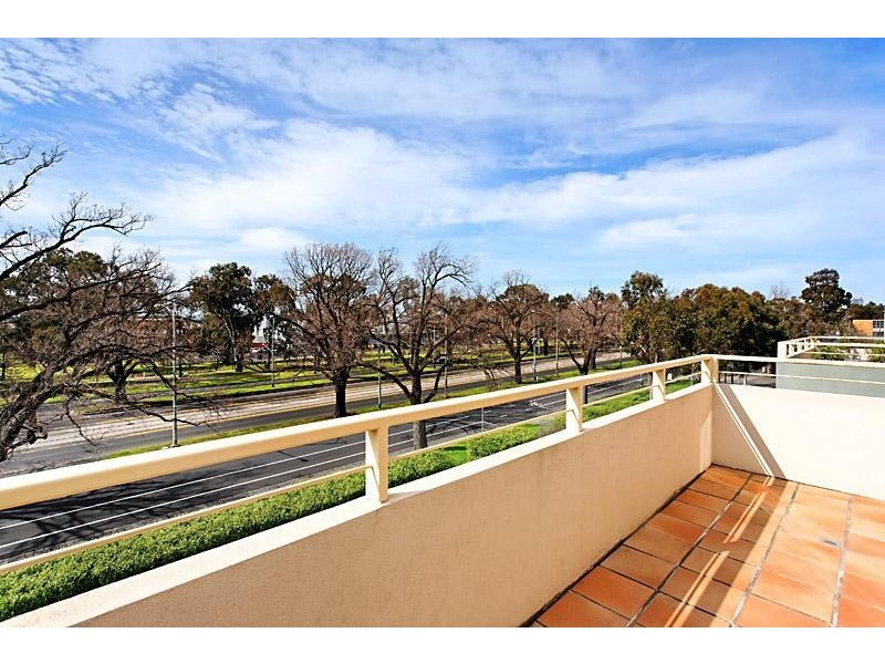 313/445 Royal Parade, Parkville VIC 3052