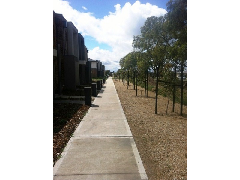 32 Etheridge Lane, Craigieburn VIC 3064