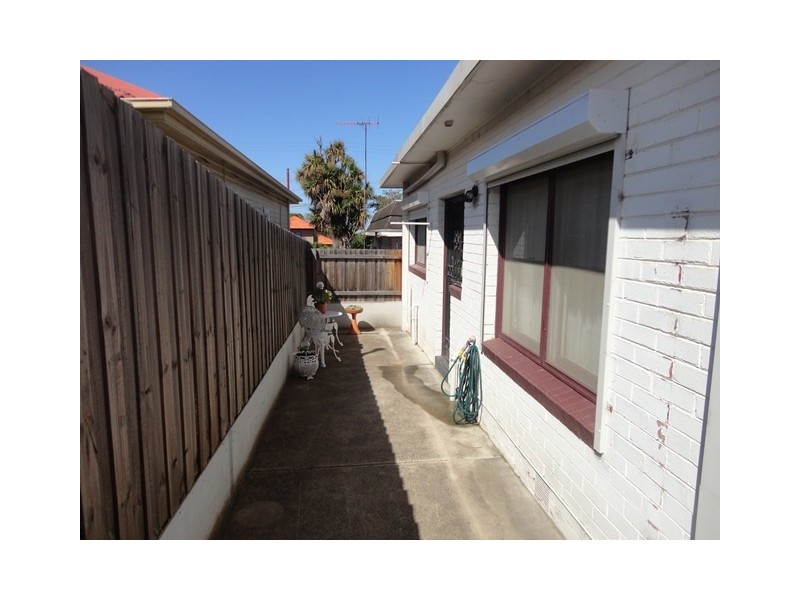 2/481 Brunswick Road, Brunswick West VIC 3055