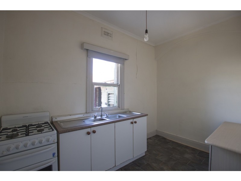 11 Davis Street, Carlton VIC 3053