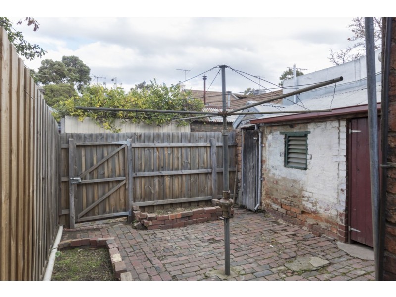 11 Davis Street, Carlton VIC 3053