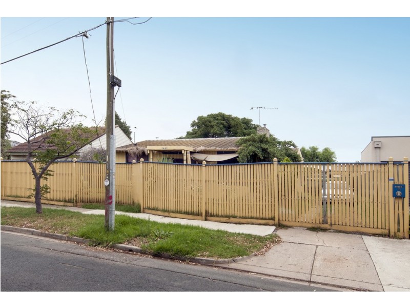 11 Railway Parade, Newport VIC 3015