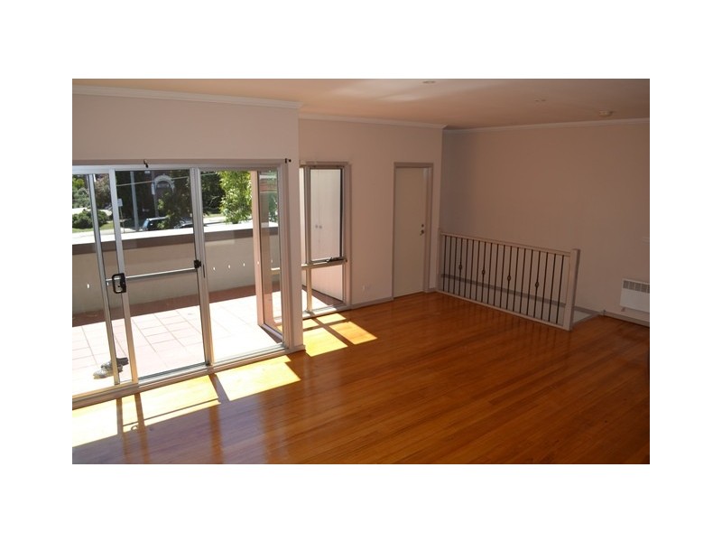 2/285 Bell Street, Preston VIC 3072