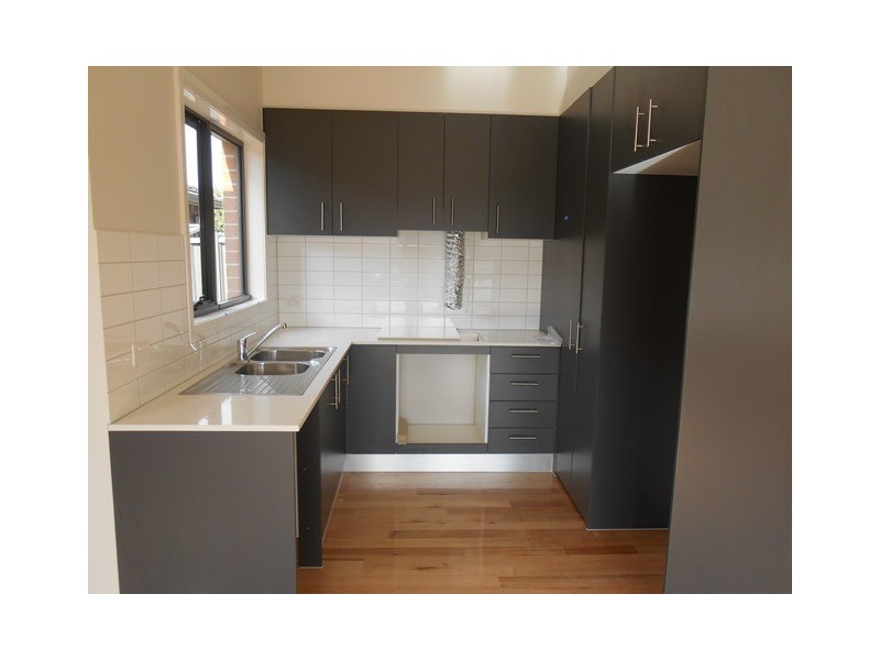 1/36 Moore Street, Coburg VIC 3058