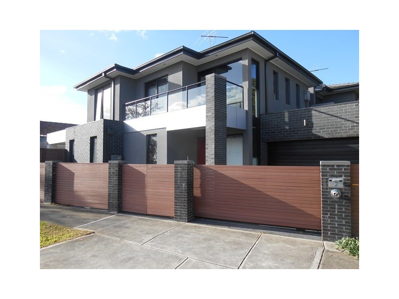 2 Orange Grove, Essendon VIC 3040