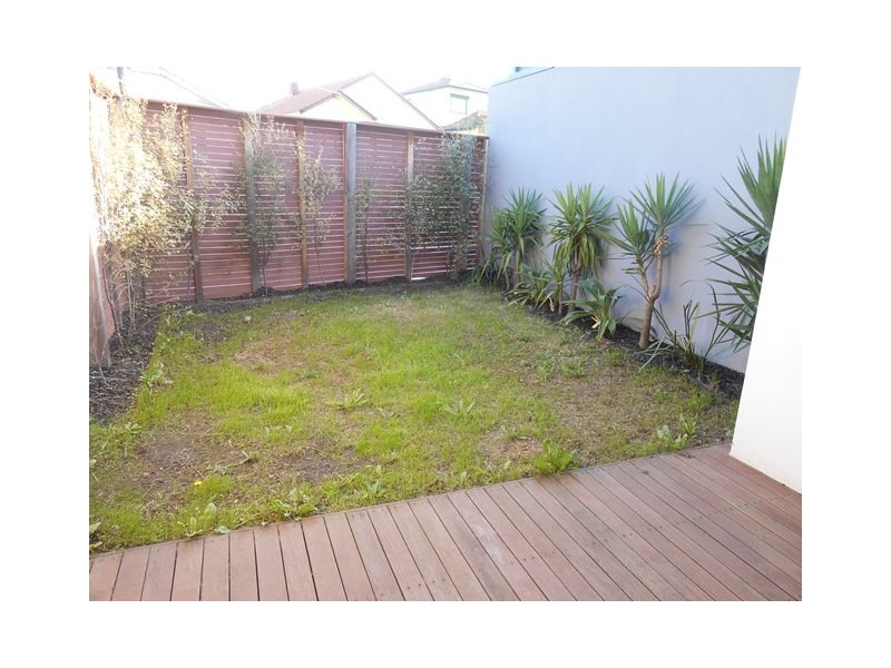 2 Orange Grove, Essendon VIC 3040