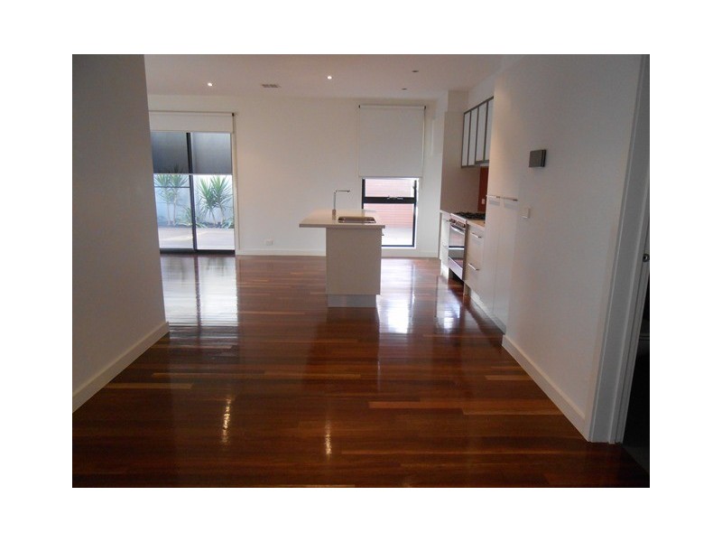 2 Orange Grove, Essendon VIC 3040
