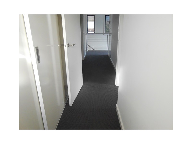 2 Orange Grove, Essendon VIC 3040