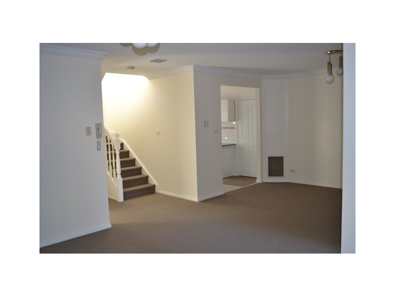 4/388 Moreland Road, Brunswick VIC 3056