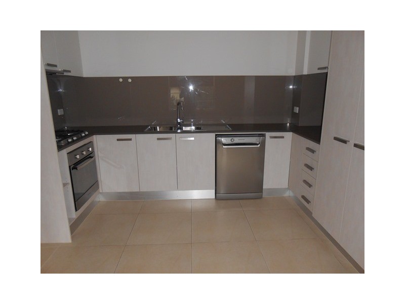 20/110 Moore Street, Coburg VIC 3058