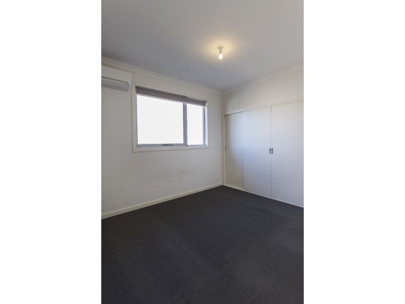 15 North Box Court, Hadfield VIC 3046