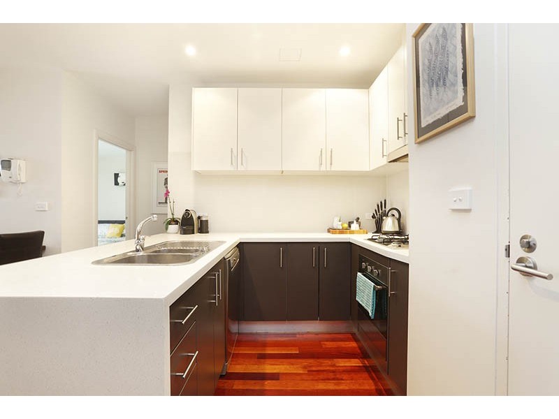 1/138-140 Melville Road, Brunswick West VIC 3055