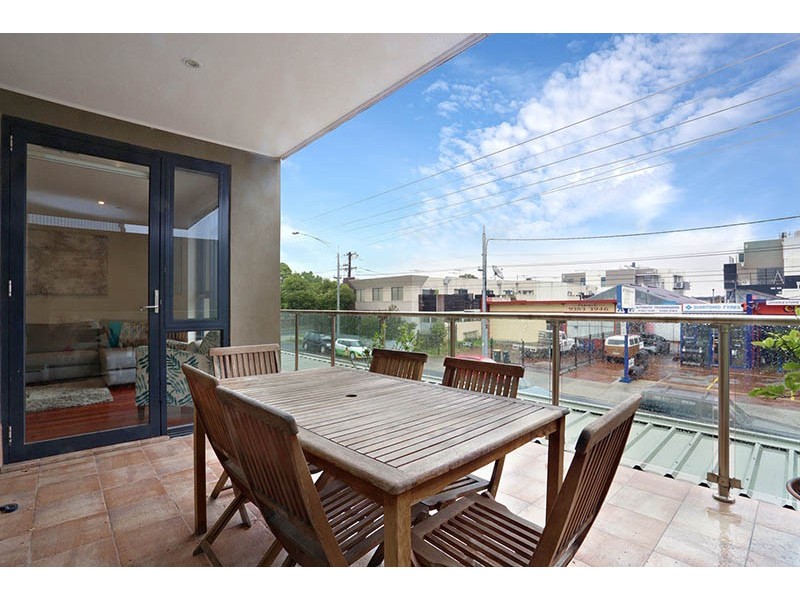 1/138-140 Melville Road, Brunswick West VIC 3055