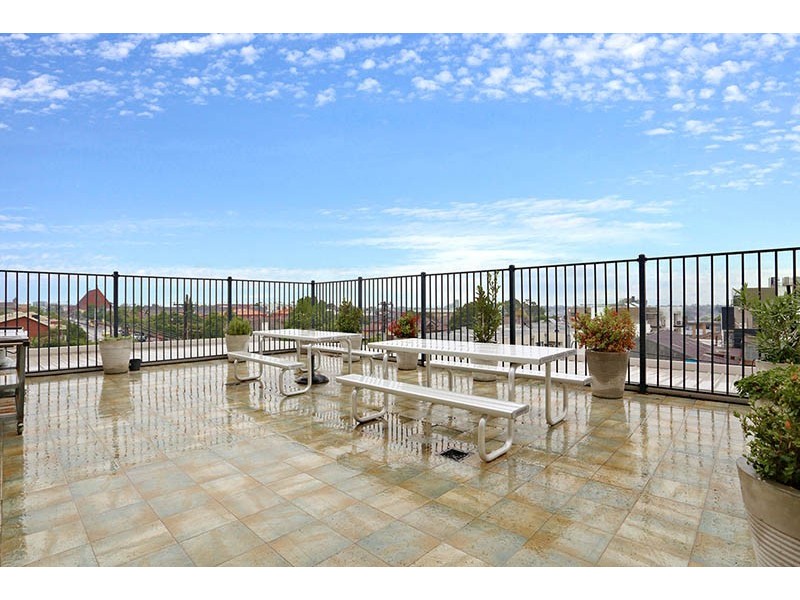 1/138-140 Melville Road, Brunswick West VIC 3055