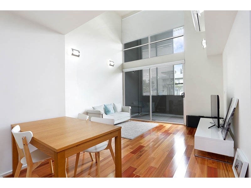 2/7-9 Bell Street, Coburg VIC 3058