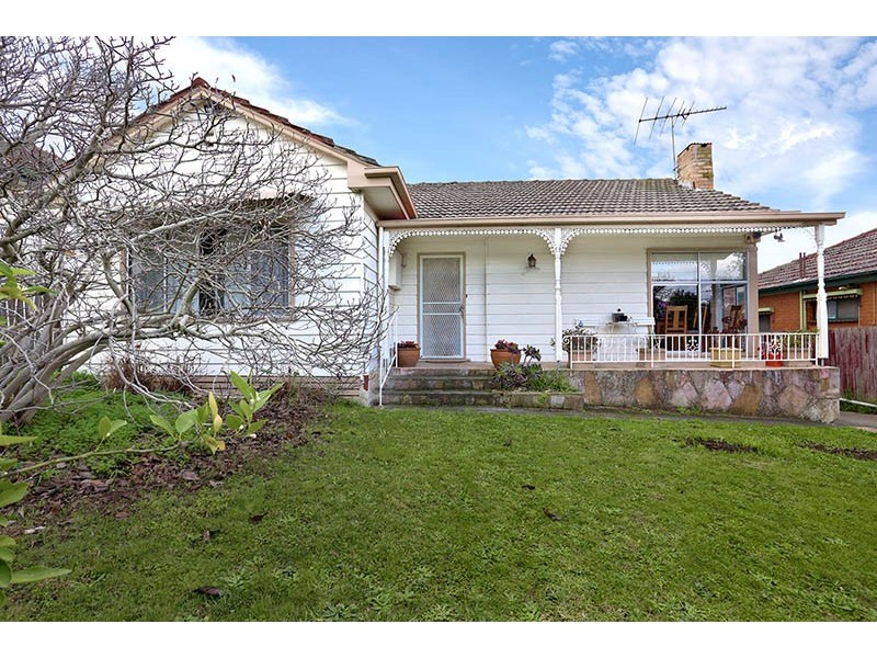 40 Brentwood Avenue, Pascoe Vale South VIC 3044