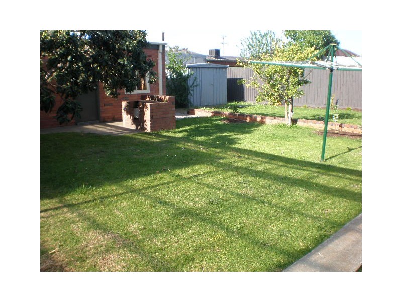 10 Richmond Street, Hadfield VIC 3046