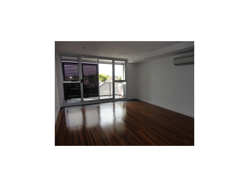 202/692 High Street, Thornbury VIC 3071