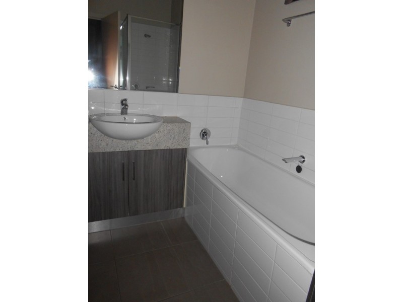 1/60-62 Maroondah Highway, Croydon VIC 3136