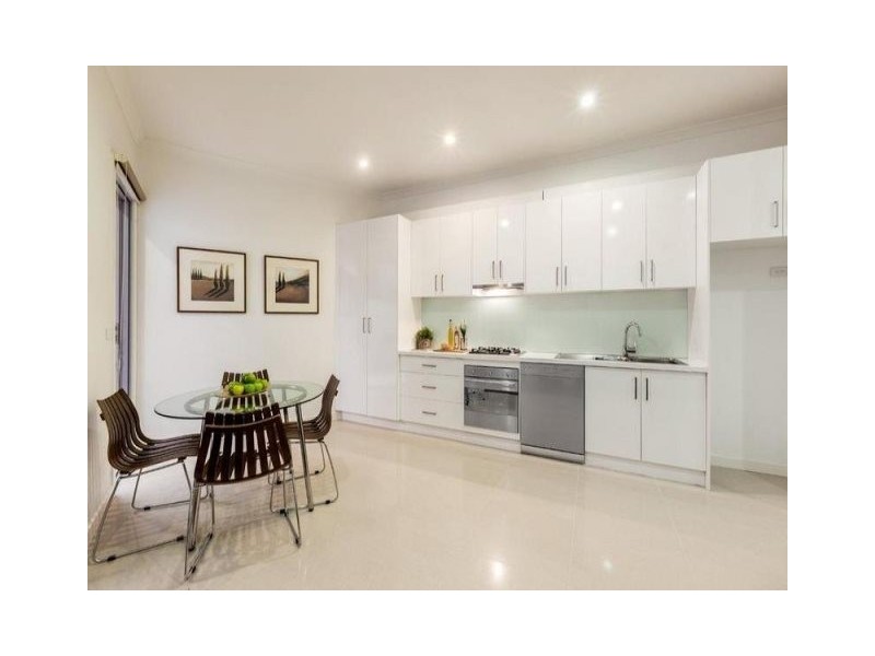 2/9 Sandown Road, Ascot Vale VIC 3032