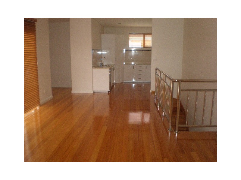 3/28 Kendall Street, Coburg VIC 3058