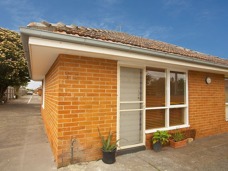 2/6 Garnet Street, Brunswick VIC 3056