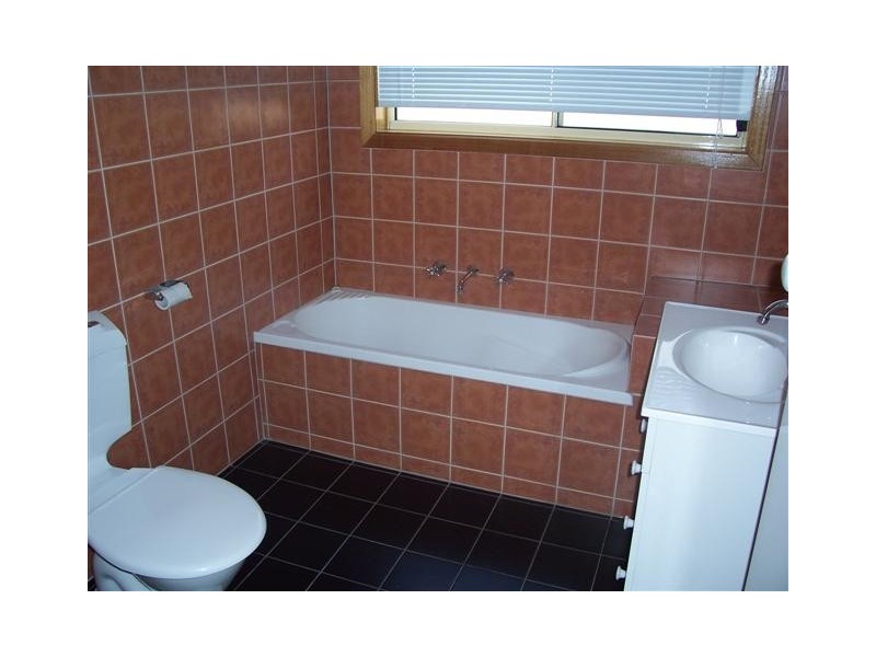 13A Tonkin Ave, Coburg North VIC 3058