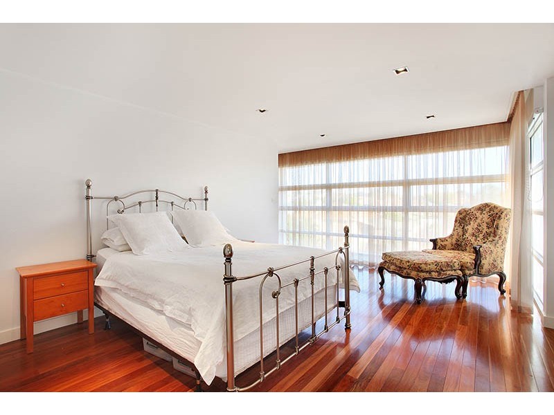 5 Deakin Street, Coburg VIC 3058