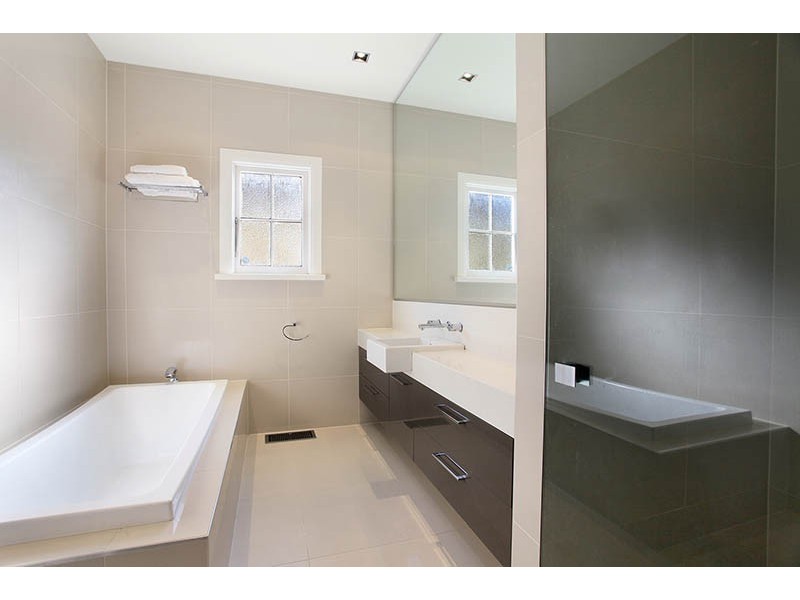 5 Deakin Street, Coburg VIC 3058