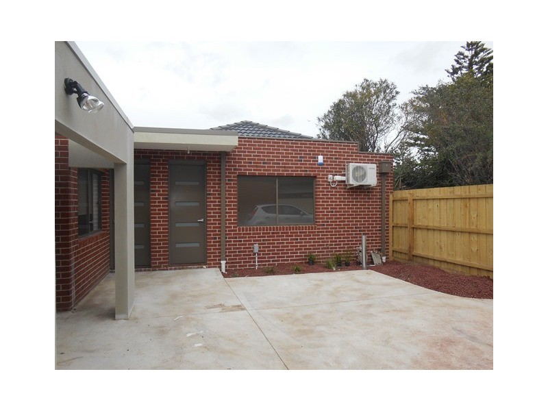 1/2 Barrys Lane, Coburg VIC 3058