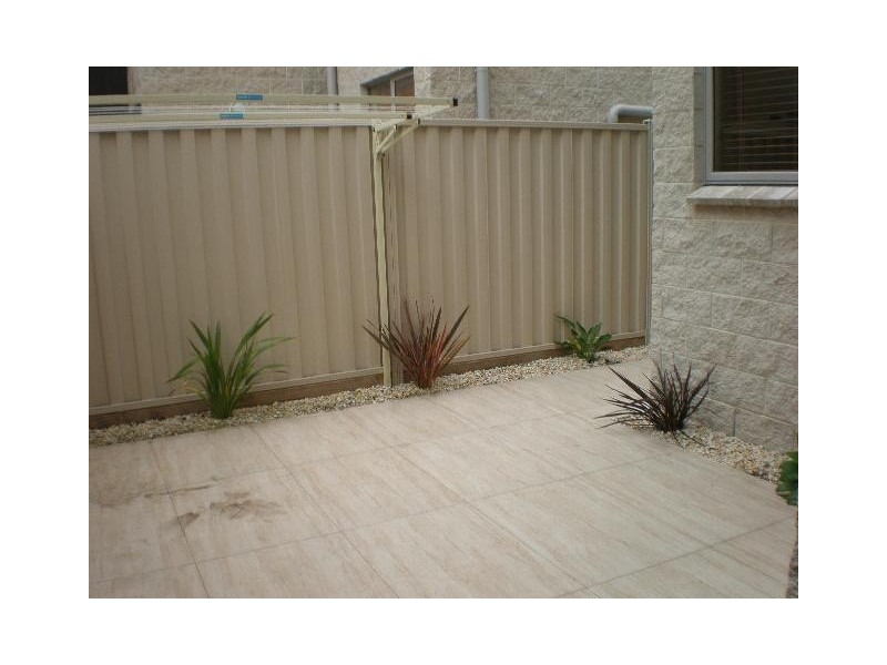 2/44 Victoria Street, Coburg VIC 3058