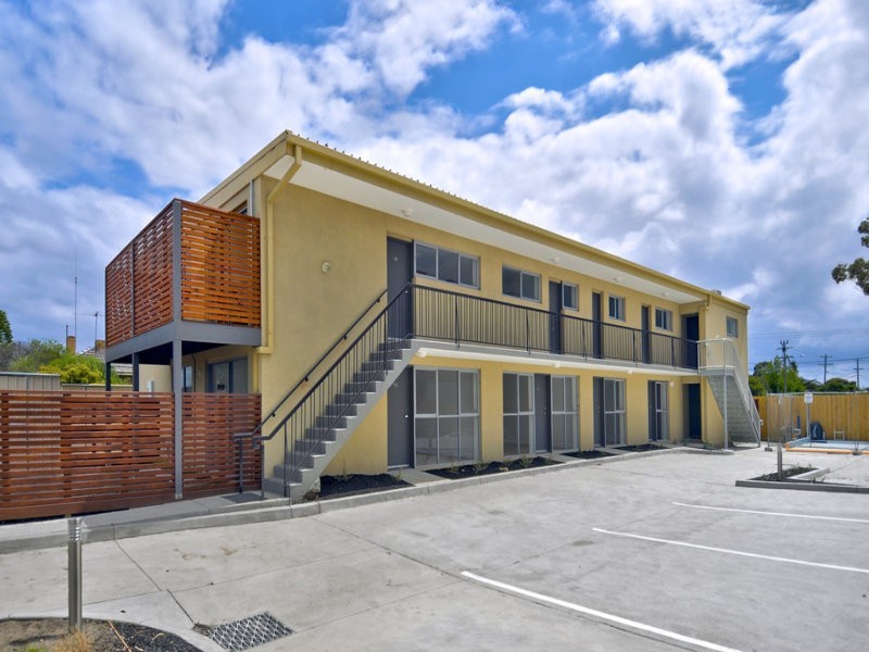 2/14 Caringa Street, Pascoe Vale VIC 3044