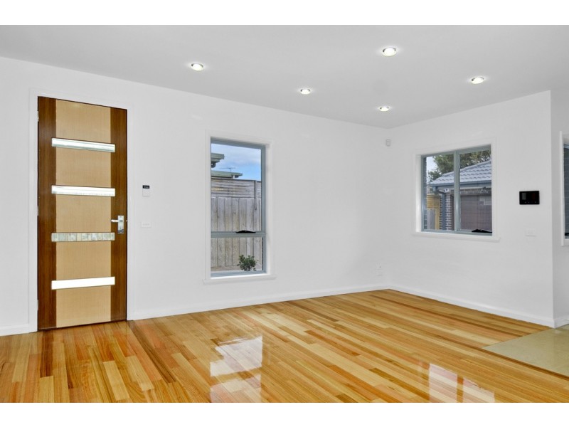 2/155 Melrose Drive, Tullamarine VIC 3043