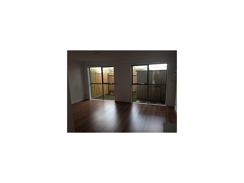 2/14 Caringa Street, Pascoe Vale VIC 3044